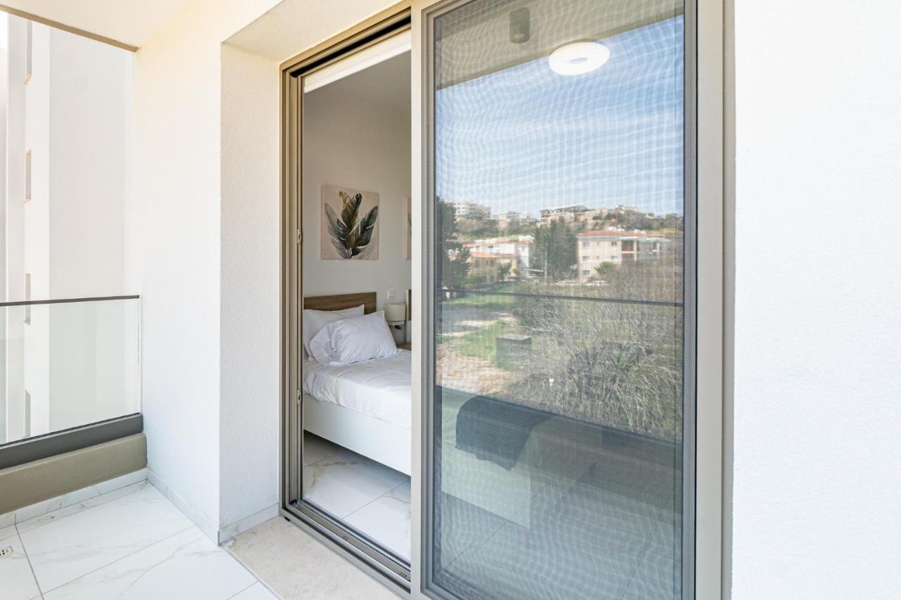 Adolina Apartments By Ezoria Villas Paphos Exteriör bild